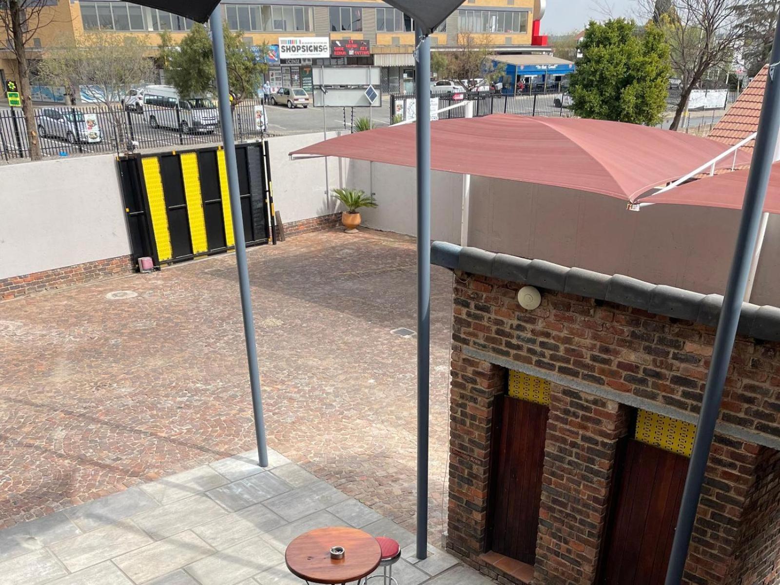 Africa Footprints Lodge Kempton Park Exterior photo
